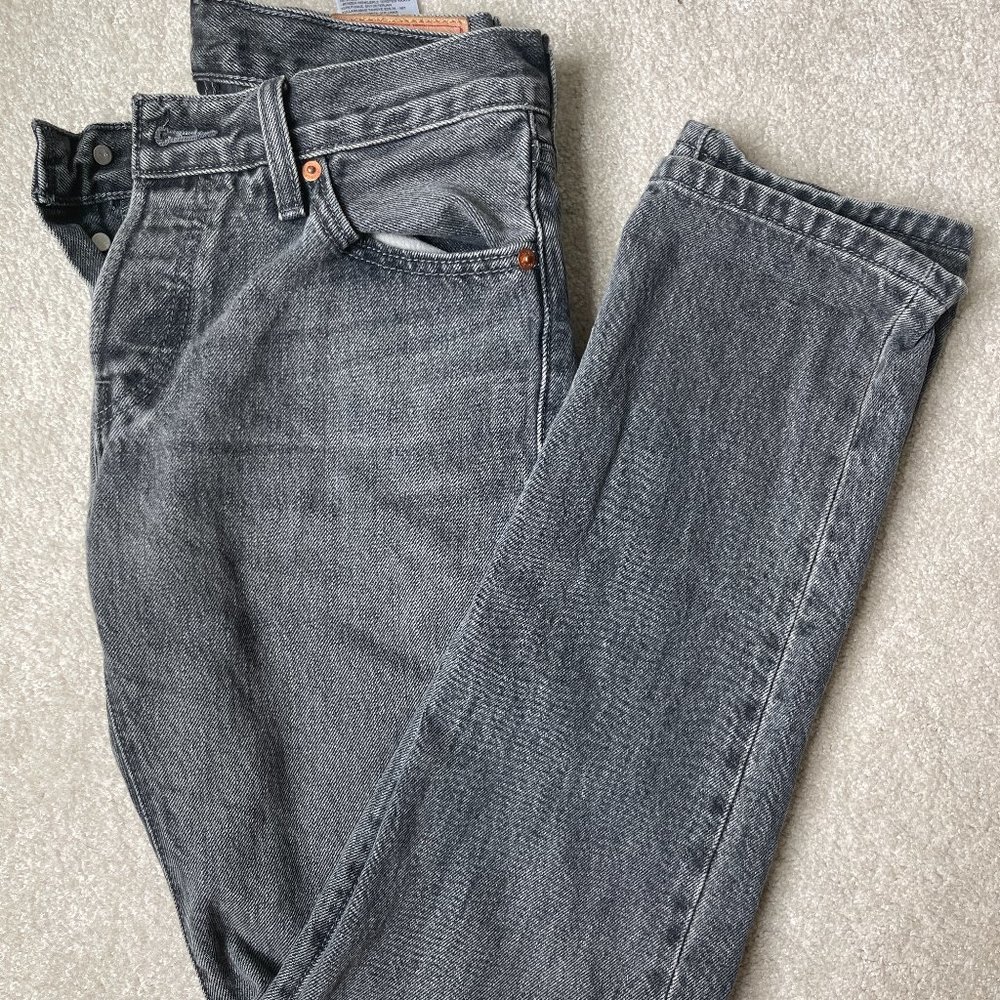 Levi straight leg gray/black jeans